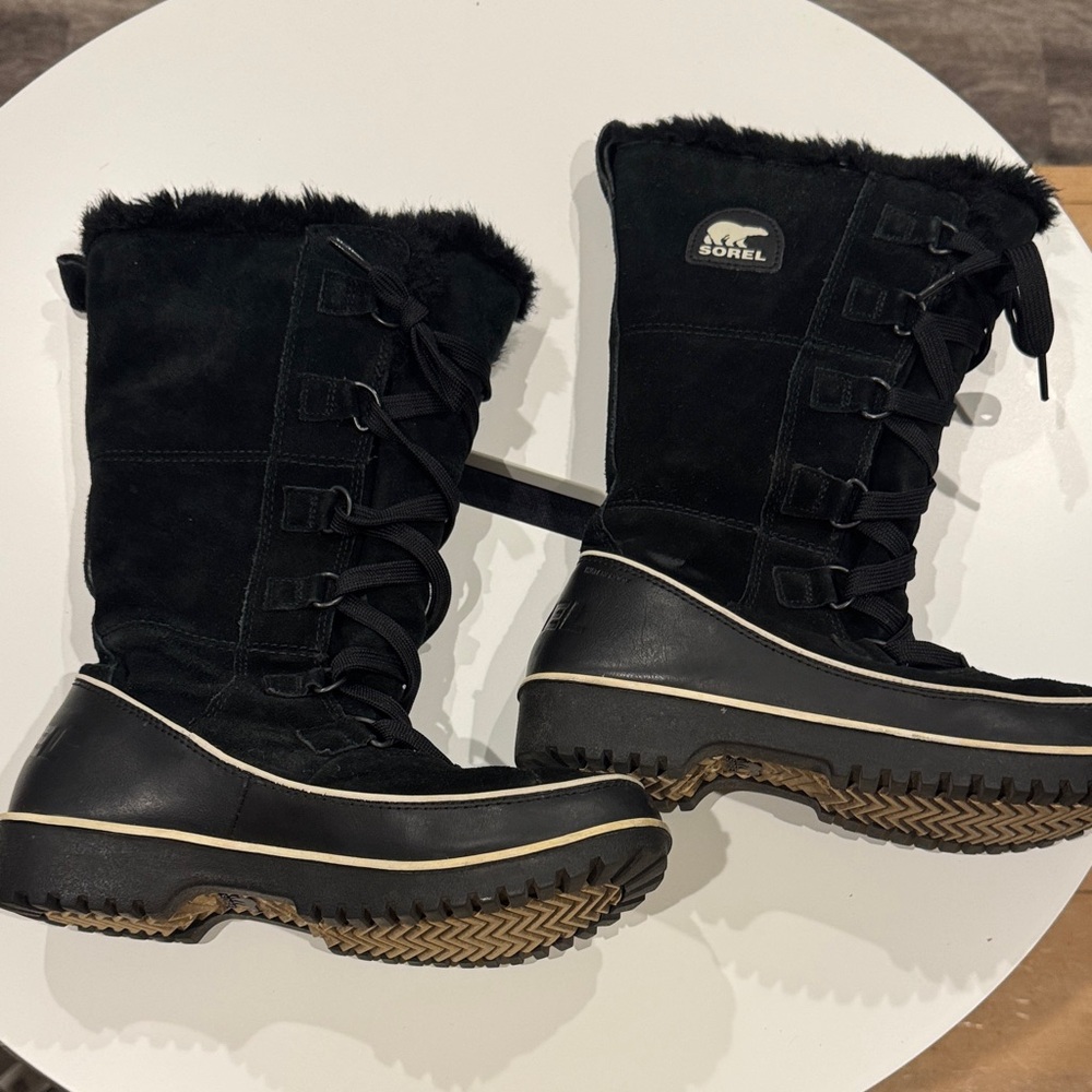 Sorel Women's Black Fur-Lined Winter Boots Size 6.5